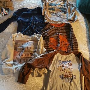 SOLD !!🤗 Bundle of long sleeve shirts 3t